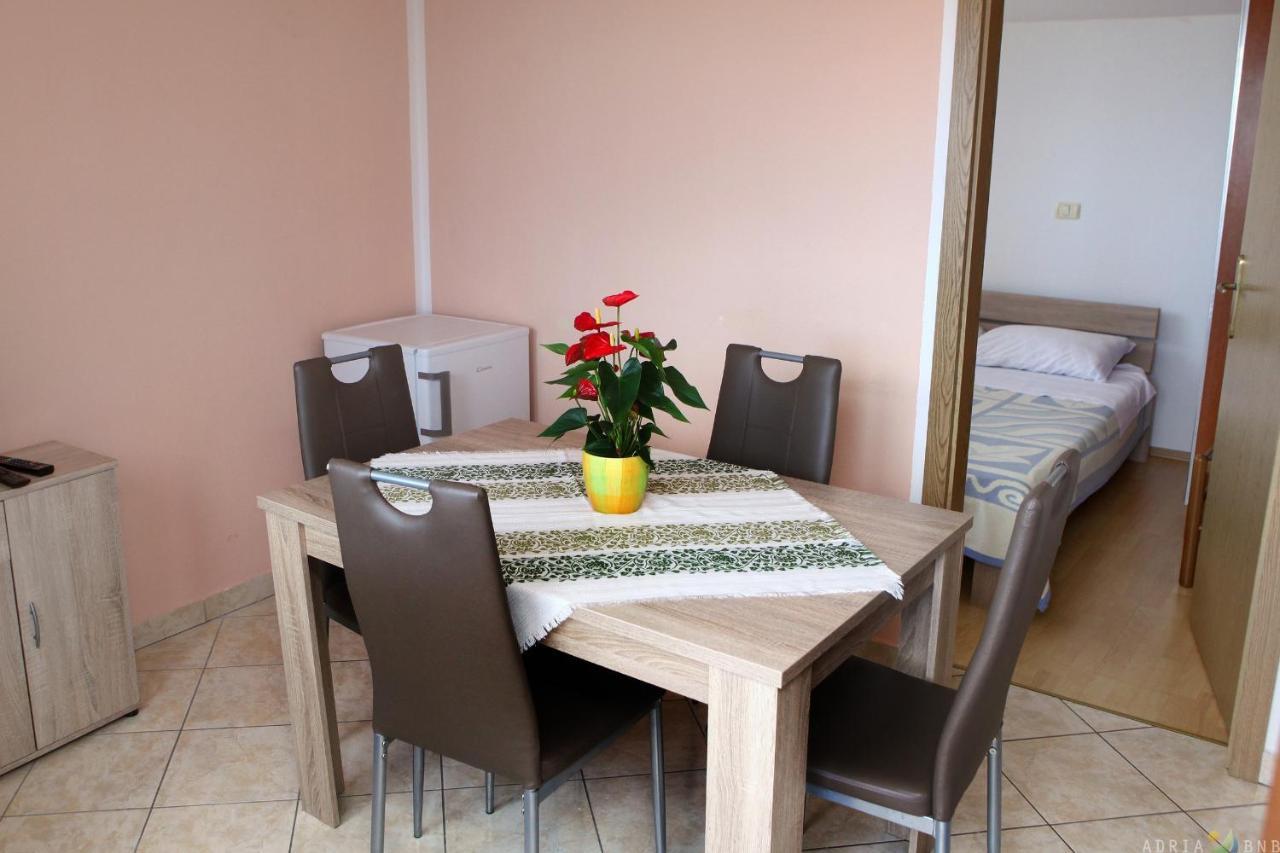 Sea View Apartments Orko 포르토로즈 외부 사진